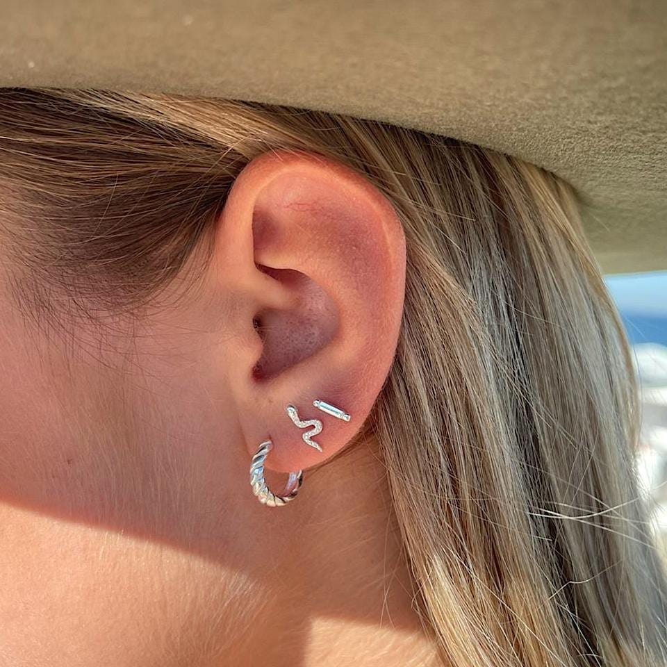 girl with 925 silver croissant hoop