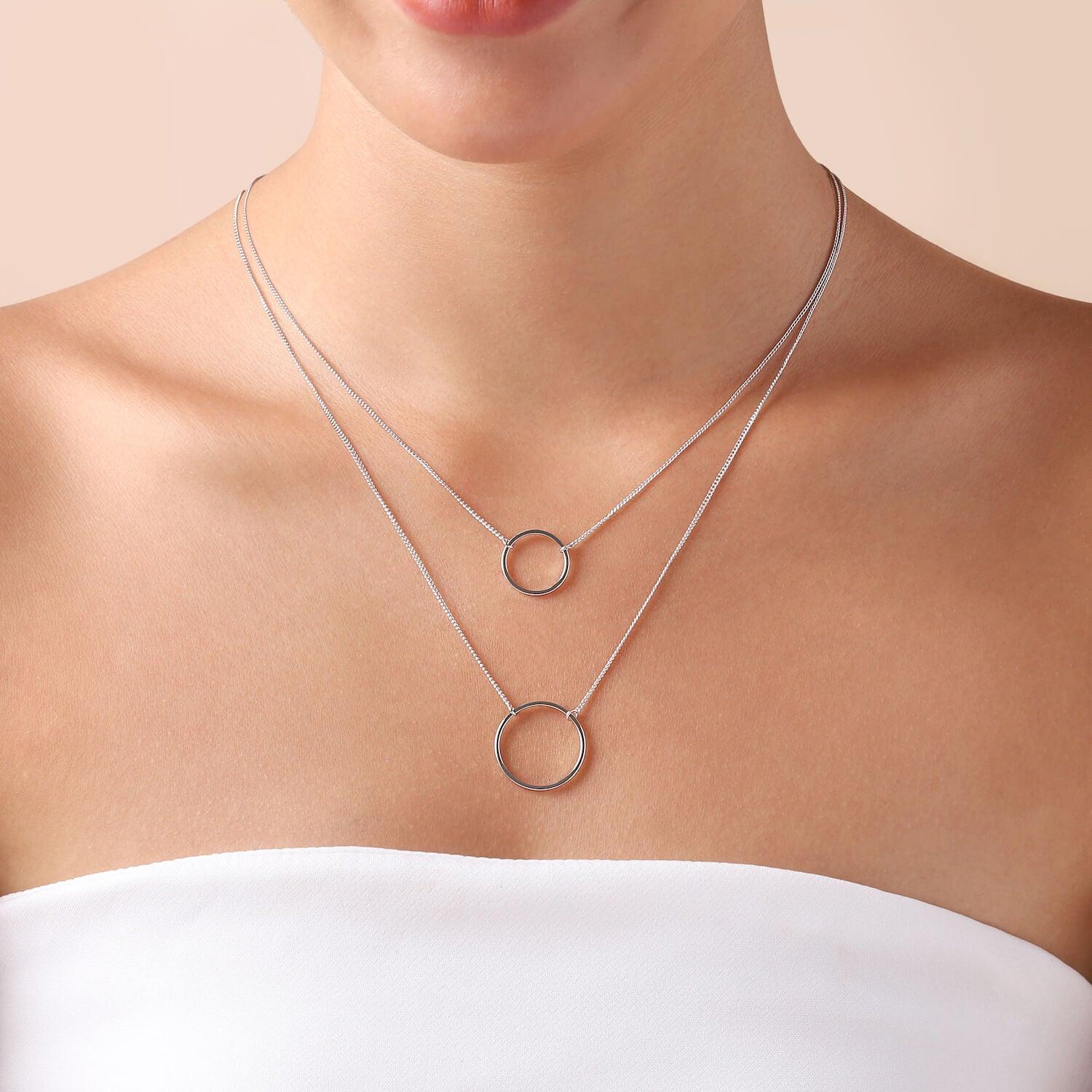 model with silver Plated Double Necklace with Double Circle